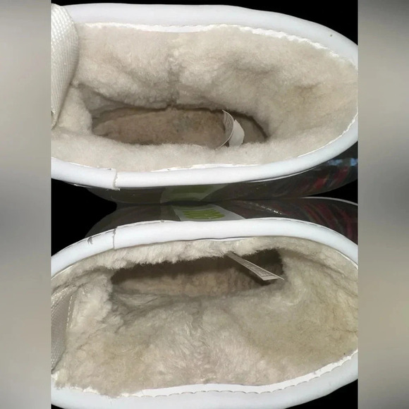 UGG CLASSIC CLEAR MINI PIXELATE MULTICOLOR WATERPROOF BOOTS SIZE 5 - Picture 6 of 8